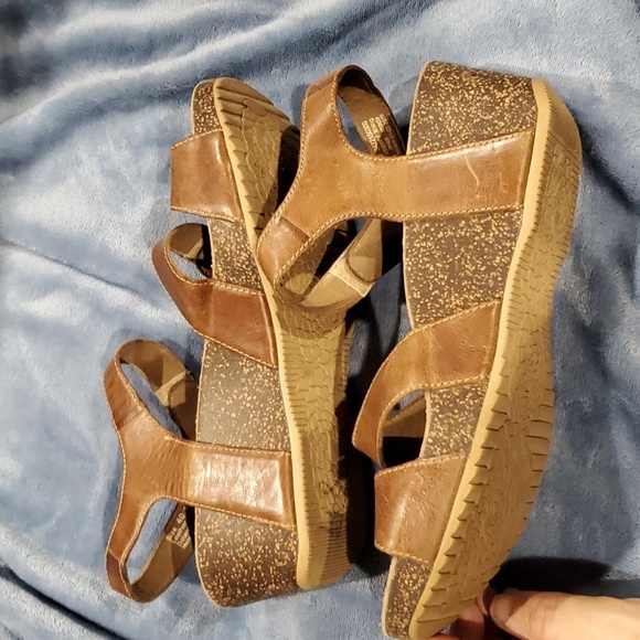 Dansko Savanah brown leather adjustable wedge sandals - Picture 7 of 14